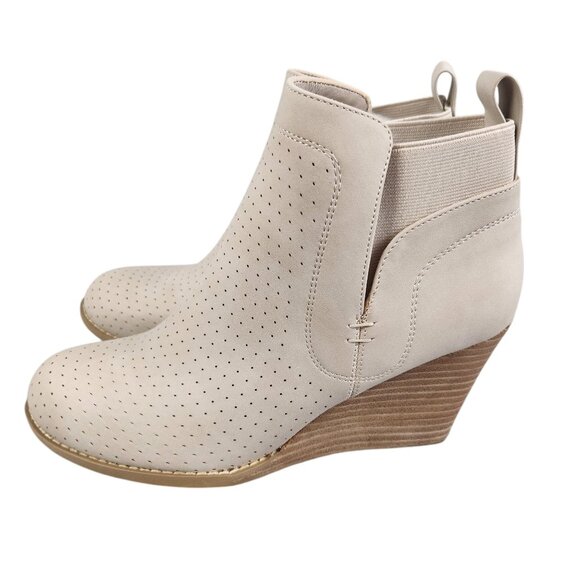 DV By Dolce Vita Gerdy Beige Bootie Size 8 Leather Wrap Wedge Heel - Picture 2 of 9